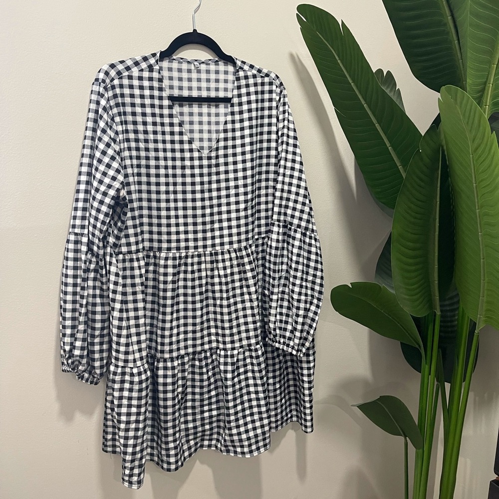 Long sleeve, v-neck, black and white tiered gingham dress tunic